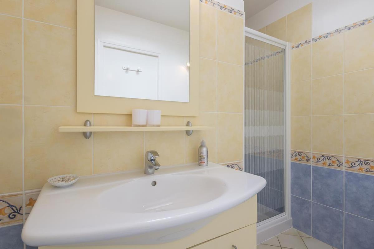 Bed and Breakfast Logis De L'Orme La Rochepot Exterior foto