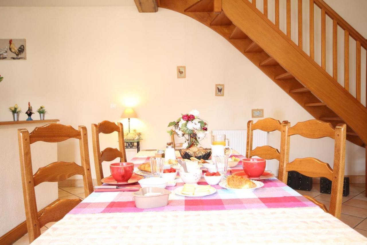 Bed and Breakfast Logis De L'Orme La Rochepot Exterior foto